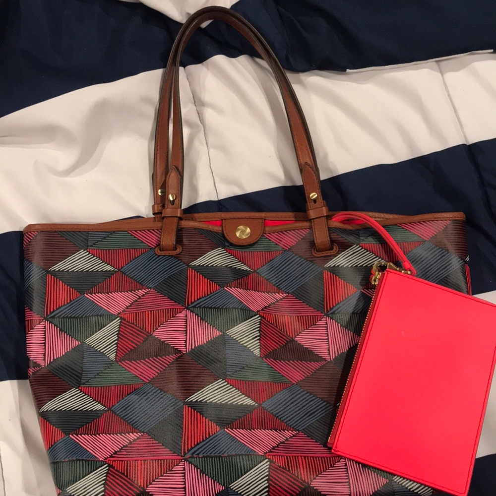 Fossil purse